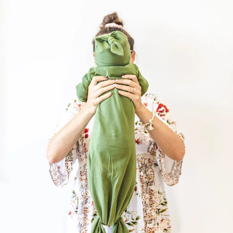Nodo Gowns